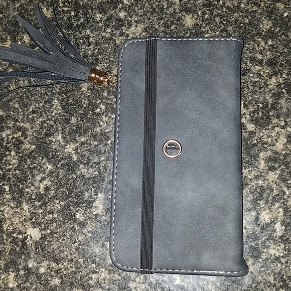 Like new universal phone wallet/case - Picture 2 of 3